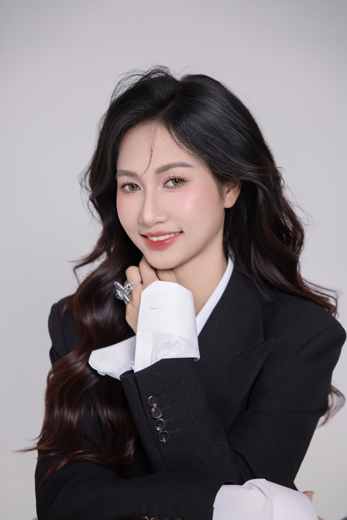 Thu Trang – tư vấn viên bảo hiểm tại Hà Nội